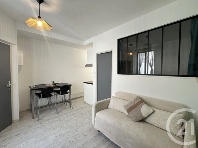 Appartement F1 bis &agrave; louer - 2 pi&egrave;ces - 23,90 m2 - Marsillargues - 34 - LANGUEDOC-ROUSSILLON