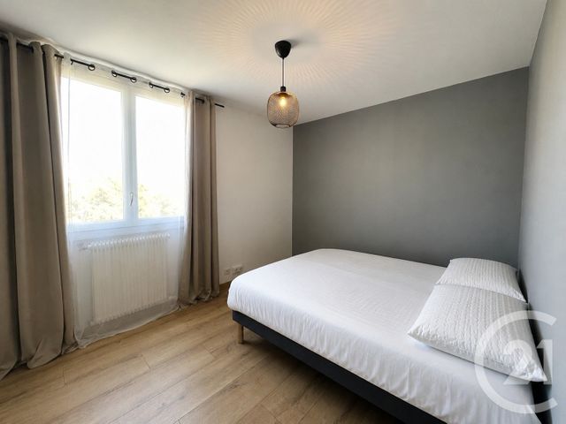 Appartement F4 &agrave; louer - 4 pi&egrave;ces - 78,63 m2 - Lunel - 34 - LANGUEDOC-ROUSSILLON