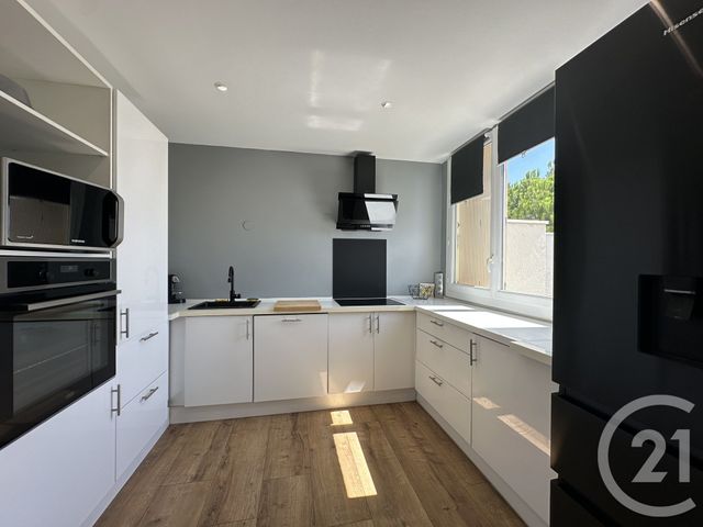Appartement F4 &agrave; louer - 4 pi&egrave;ces - 78,63 m2 - Lunel - 34 - LANGUEDOC-ROUSSILLON