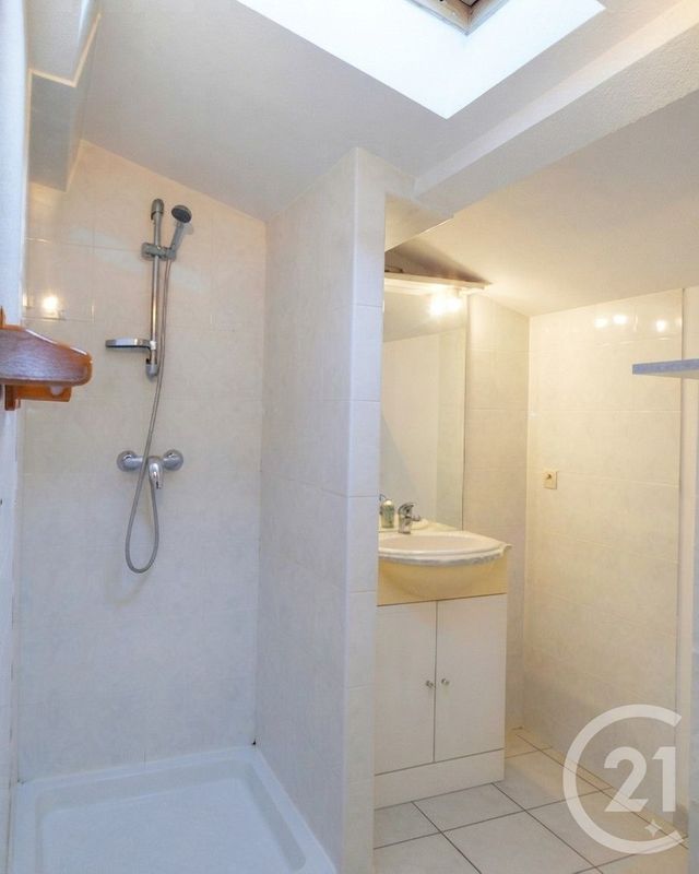 Appartement F3 &agrave; louer - 3 pi&egrave;ces - 61,84 m2 - Uchaud - 30 - LANGUEDOC-ROUSSILLON