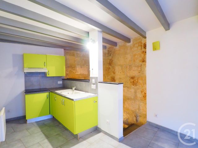 Appartement F3 &agrave; louer - 3 pi&egrave;ces - 41,10 m2 - Lunel - 34 - LANGUEDOC-ROUSSILLON