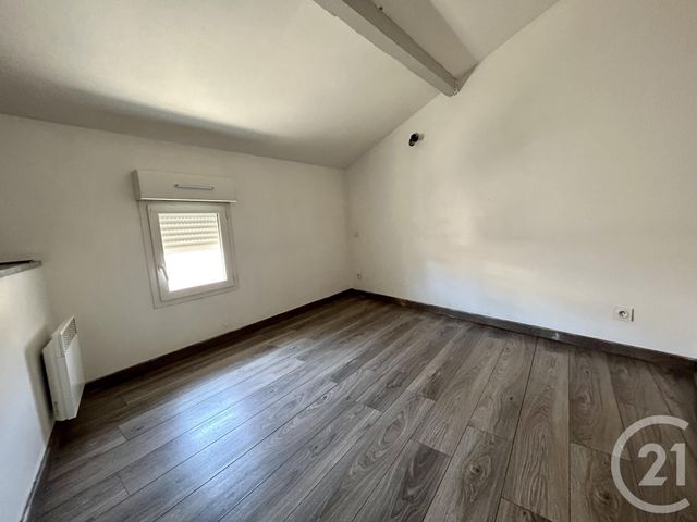 Appartement F3 &agrave; louer - 3 pi&egrave;ces - 41,10 m2 - Lunel - 34 - LANGUEDOC-ROUSSILLON