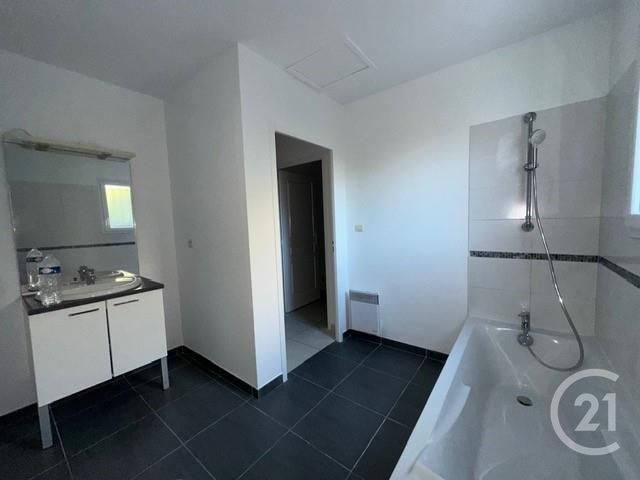 Maison &agrave; louer - 4 pi&egrave;ces - 84,01 m2 - Lunel - 34 - LANGUEDOC-ROUSSILLON