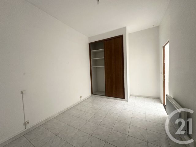 Maison &agrave; louer - 5 pi&egrave;ces - 106,65 m2 - Gallargues Le Montueux - 30 - LANGUEDOC-ROUSSILLON