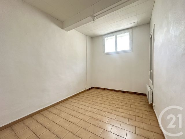 Maison &agrave; louer - 5 pi&egrave;ces - 106,65 m2 - Gallargues Le Montueux - 30 - LANGUEDOC-ROUSSILLON