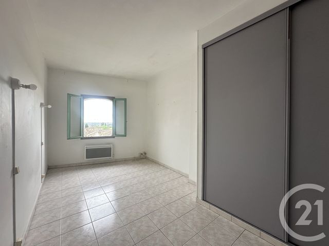 Maison &agrave; louer - 5 pi&egrave;ces - 106,65 m2 - Gallargues Le Montueux - 30 - LANGUEDOC-ROUSSILLON