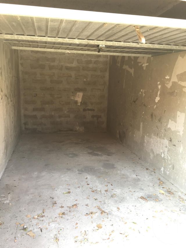 Parking &agrave; louer - 15 m2 - Lunel - 34 - LANGUEDOC-ROUSSILLON