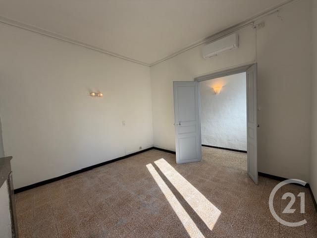 Appartement F2 &agrave; louer - 2 pi&egrave;ces - 87,03 m2 - Vauvert - 30 - LANGUEDOC-ROUSSILLON