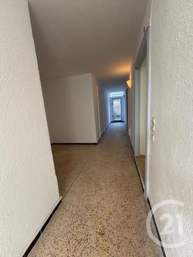 Appartement F2 &agrave; louer - 2 pi&egrave;ces - 87,03 m2 - Vauvert - 30 - LANGUEDOC-ROUSSILLON