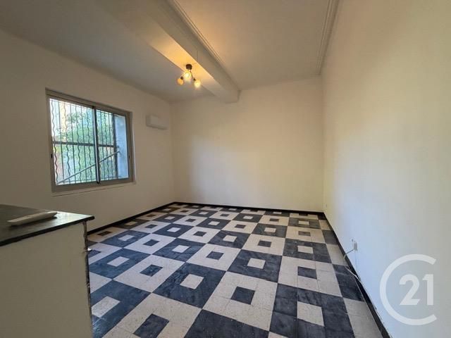 Appartement F2 &agrave; louer - 2 pi&egrave;ces - 87,03 m2 - Vauvert - 30 - LANGUEDOC-ROUSSILLON