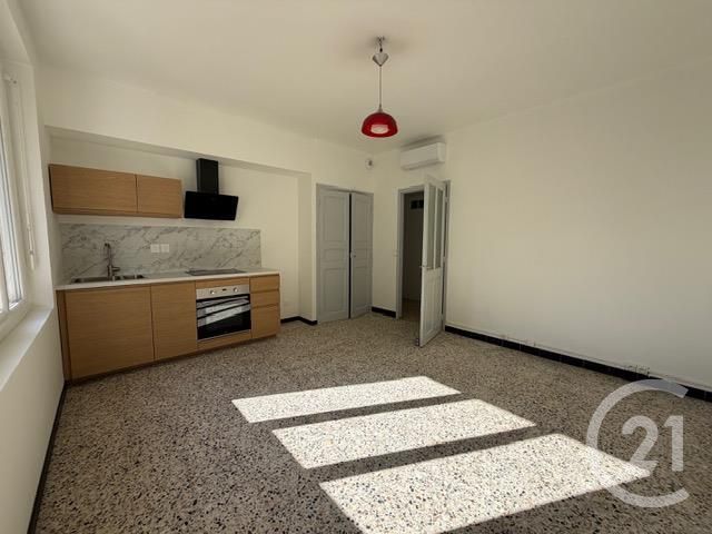 Appartement F2 &agrave; louer - 2 pi&egrave;ces - 87,03 m2 - Vauvert - 30 - LANGUEDOC-ROUSSILLON