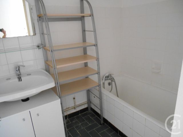 Appartement F1 &agrave; louer - 1 pi&egrave;ce - 41,26 m2 - Lunel - 34 - LANGUEDOC-ROUSSILLON