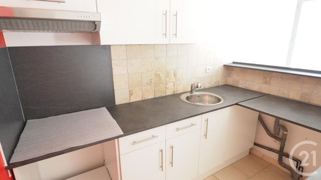 Appartement F3 &agrave; louer - 3 pi&egrave;ces - 60,59 m2 - Le Cailar - 30 - LANGUEDOC-ROUSSILLON