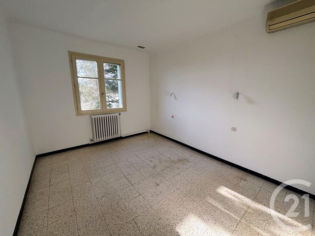 Maison à vendre - 5 pièces - 140 m2 - St Gilles - 30 - LANGUEDOC-ROUSSILLON