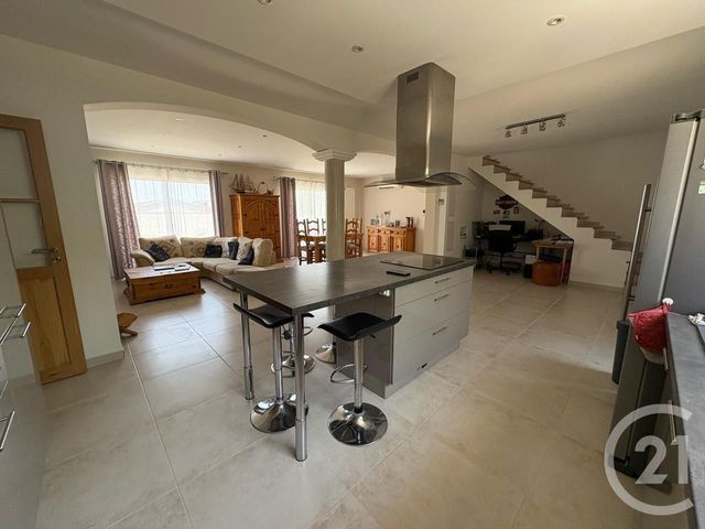 Maison à vendre - 6 pièces - 169,08 m2 - St Gilles - 30 - LANGUEDOC-ROUSSILLON