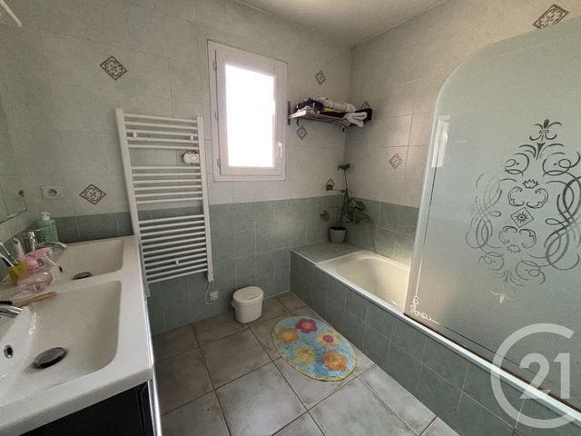 Maison à vendre - 6 pièces - 128 m2 - St Laurent D Aigouze - 30 - LANGUEDOC-ROUSSILLON