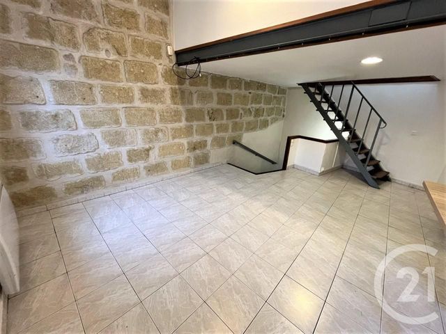 immeuble - VAUVERT - 30